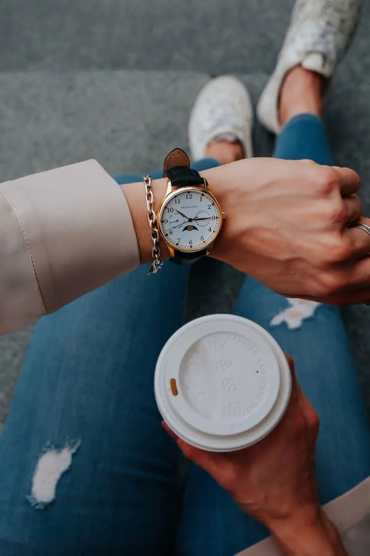 ساعت بند قهوه ای زنانه 