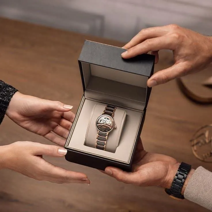 همکاری در فروش ساعت لوکس