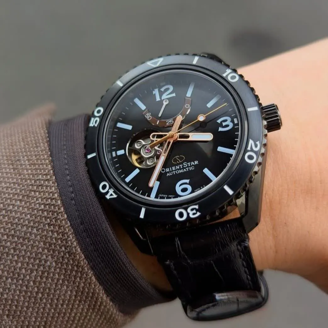 ساعت صفحه گرد بند چرمی مردانه