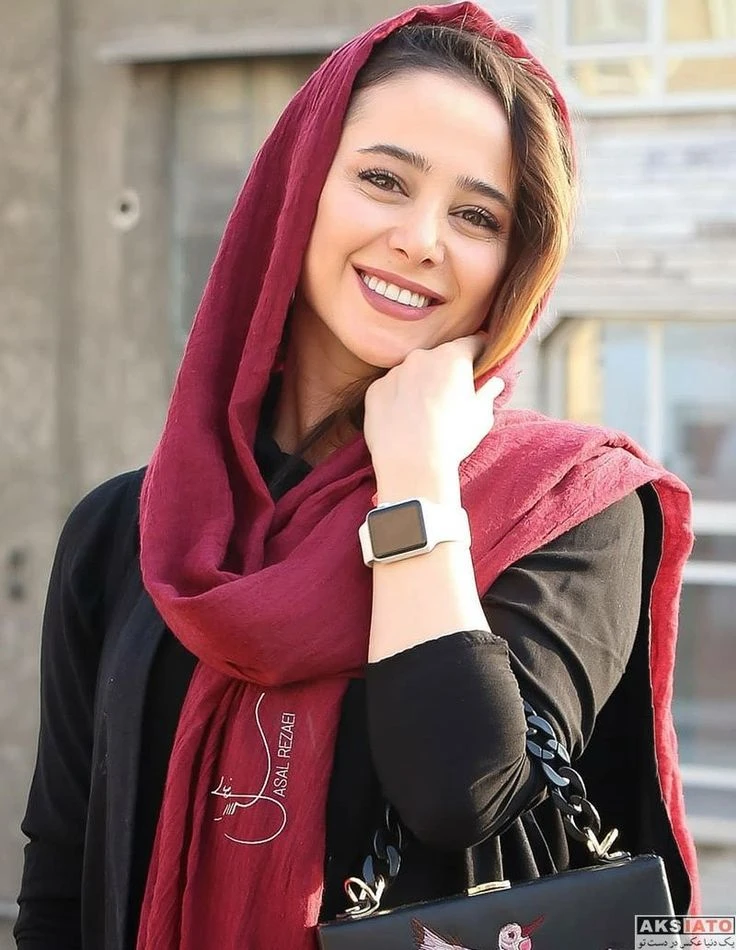 ساعت هوشمند الناز حبیبی