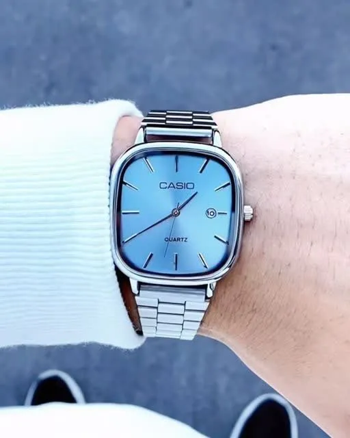 ساعت کاسیو صفحه آبی کمرنگ بند استیل