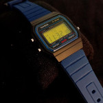 ساعت دیجیتالی سرمه ای