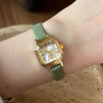 ساعت مینیمال صفحه چند ضلعی