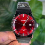 ساعت مشکی صفحه قرمز