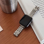 اپل واچ قاب مشکی بند نقره‌ای