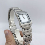 ساعت ضد حساسیت صفحه مربع