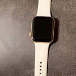 اپل واچ قاب رزگلد بند سفید