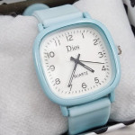 ساعت آبی صفحه سفید