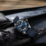 ساعت ضد آب بر اساس قاب