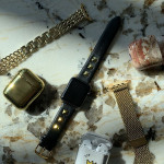 اپل واچ قاب آبی بند مشکی طلایی