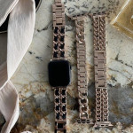 اپل واچ قاب قرمز بند مشکی نقره‌ای