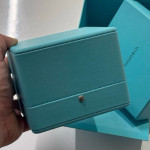 جعبه ساعت فیروزه ای رنگ