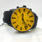 ساعت مشکی صفحه زرد