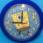 ساعت دیواری طرح باب اسفنجی