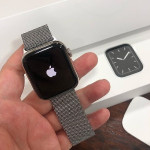 ساعت هوشمند خاکستری