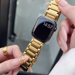 اپل واچ قاب تیتانیومی بند طلایی