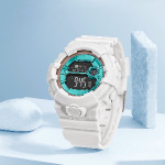 ساعت دیجیتالی سفید