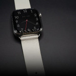 اپل واچ قاب تیتانیومی بند سفید