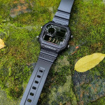 ساعت دیجیتالی مشکی