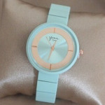 ساعت سبز صفحه آبی