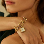 ساعت فانتزی صفحه مربع