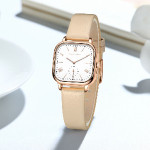 ساعت چرمی صفحه مربع