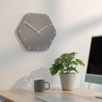 ساعت دیواری شش ضلعی