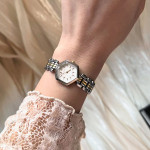 ساعت روزمره صفحه شش ضلعی