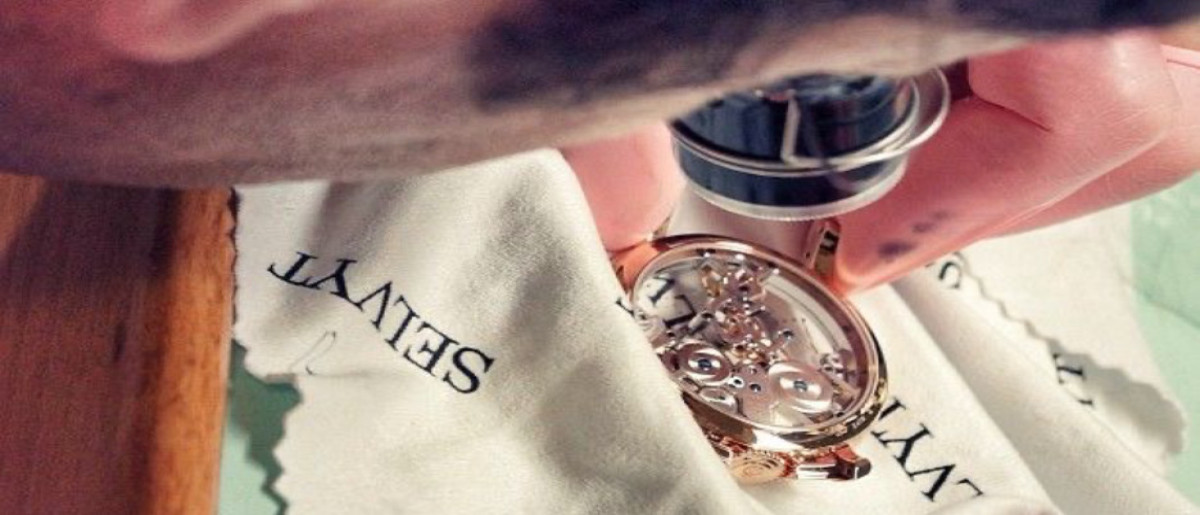 تعمیرات ساعت در دوگنبدان