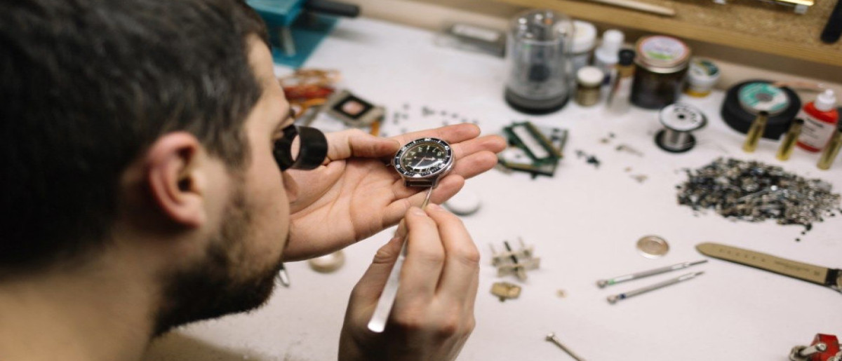 تعمیرات ساعت در بستان‌آباد