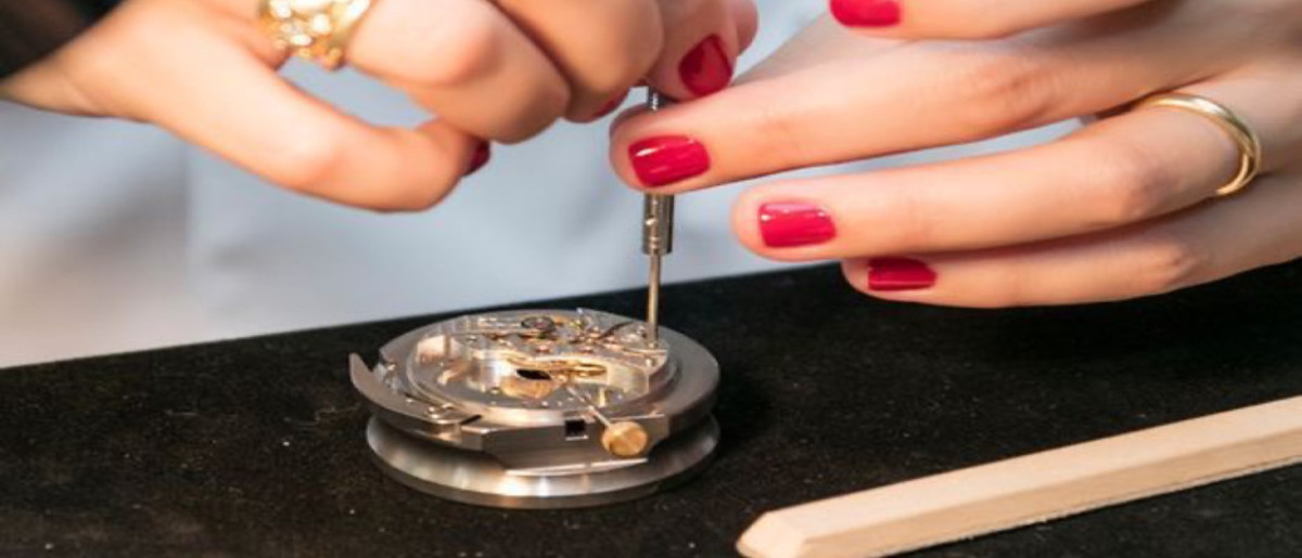 تعمیرات ساعت در آران و بیدگل