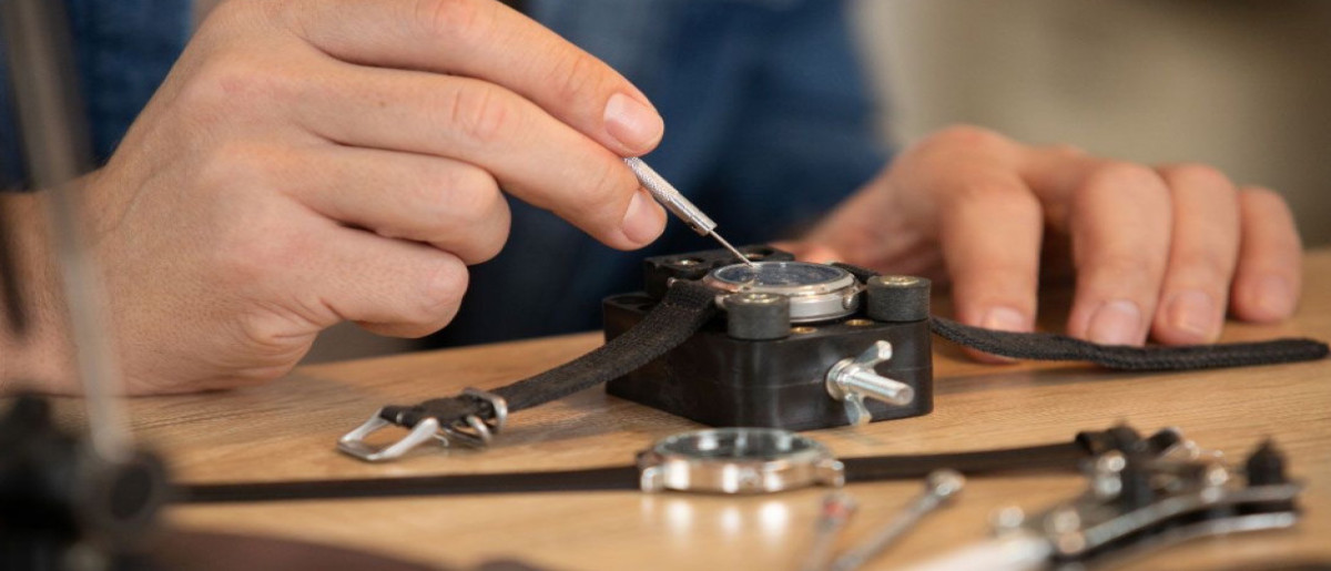 تعمیرات ساعت در صباشهر