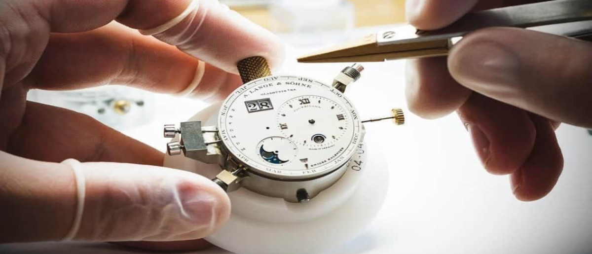 تعمیرات ساعت در داران