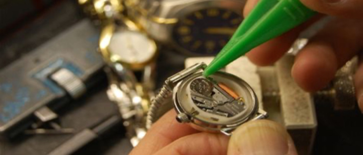 تعمیرات ساعت در راور