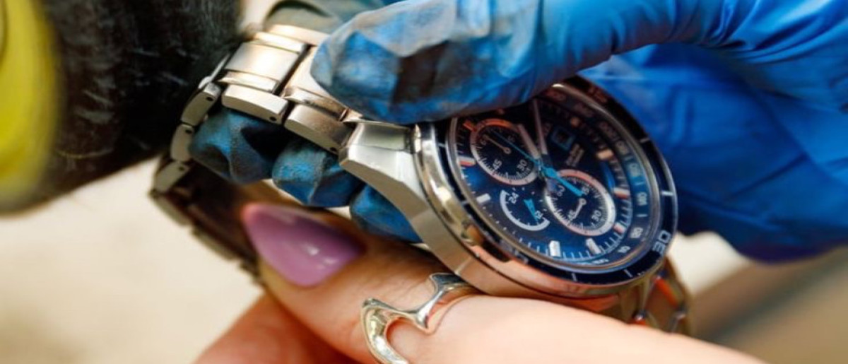 تعمیرات ساعت در گلبهار