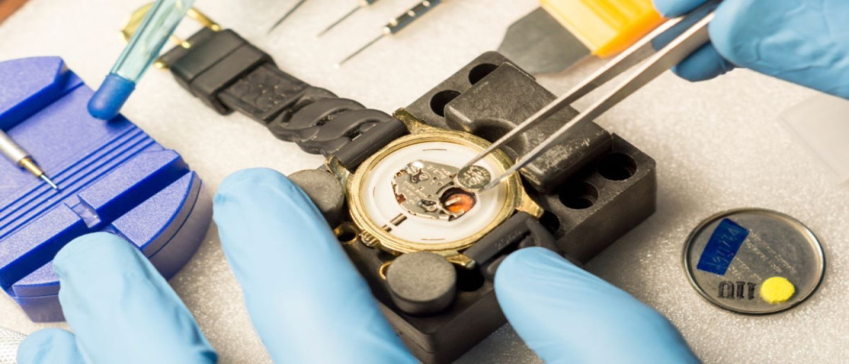 تعمیرات ساعت در شبستر