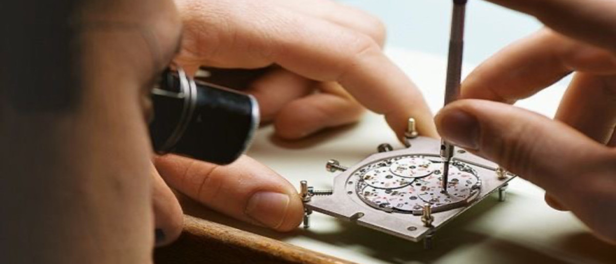 تعمیرات ساعت در فیروزآباد