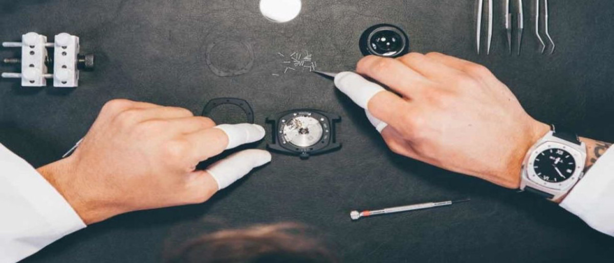 تعمیرات ساعت در دهگلان