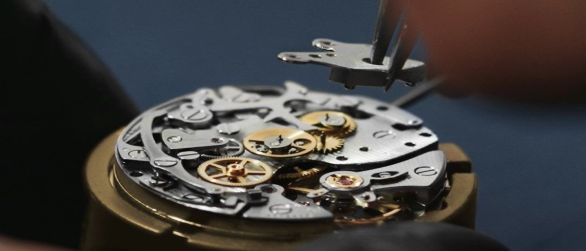 تعمیرات ساعت در صومعه‌سرا